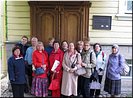 На крылечке дачи-музея На крылечке дачи-музея