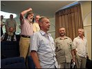 Звучит песня о русском солдате Звучит песня о русском солдате