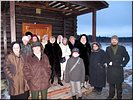 У входа в храм У входа в храм