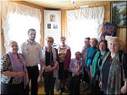 У экспозиции, посвящённый святителю Николаю У экспозиции, посвящённый святителю Николаю