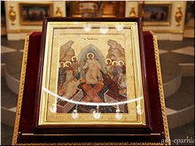 Митрополит Даниил совершил Божественную Литургию и панихиду в день Радоницы, 25.04.2017 Митрополит Даниил совершил Божественную Литургию и панихиду в день Радоницы, 25.04.2017