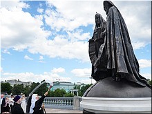 Святейший Патриарх Кирилл освятил памятник, посвящённый 10-летию восстановления единства Русской Православной Церкви, 18.06.2017 Святейший Патриарх Кирилл освятил памятник, посвящённый 10-летию восстановления единства Русской Православной Церкви, 18.06.2017