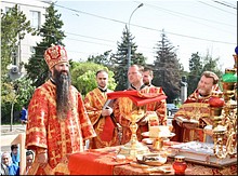 Архиерейское богослужение в центре Винницы прошло на территории захваченного раскольниками собора, 14.05.2019 Архиерейское богослужение в центре Винницы прошло на территории захваченного раскольниками собора, 14.05.2019