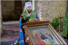Спустя век после закрытия в восстанавливаемом соборе Свято-Духова монастыря Вологды состоялось архиерейское богослужение Спустя век после закрытия в восстанавливаемом соборе Свято-Духова монастыря Вологды состоялось архиерейское богослужение