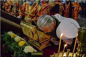 Ковчег с частицей мощей св. великомученика Пантелеимона посетит храмы одной из епархий Украинской Православной Церкви, 17.11.2020 Ковчег с частицей мощей св. великомученика Пантелеимона посетит храмы одной из епархий Украинской Православной Церкви, 17.11.2020