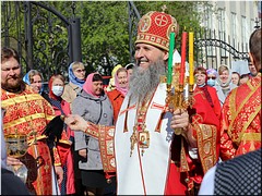 «Господь стоит у двери нашего сердца и стучится в него». Митрополит Курганский Даниил совершил последнюю праздничную Литургию Светлой седмицы «Господь стоит у двери нашего сердца и стучится в него». Митрополит Курганский Даниил совершил последнюю праздничную Литургию Светлой седмицы