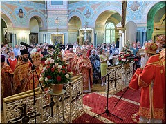 Митрополит Варсонофий совершил Божественную Литургию в Смоленском храме, 06.06.2021 Митрополит Варсонофий совершил Божественную Литургию в Смоленском храме, 06.06.2021