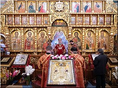 В Воскресение словущее митрополит Александр совершил Божественную Литургию с Пасхальными элементами в Никольском соборе Алма-Аты, 26.09.2021 В Воскресение словущее митрополит Александр совершил Божественную Литургию с Пасхальными элементами в Никольском соборе Алма-Аты, 26.09.2021