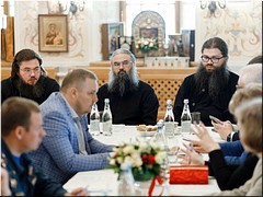 В Троице-Сергиевой лавре прошло совещание по подготовке к торжествам по случаю 600-летия обретения мощей преподобного Сергия Радонежского, 21.05.2022 В Троице-Сергиевой лавре прошло совещание по подготовке к торжествам по случаю 600-летия обретения мощей преподобного Сергия Радонежского, 21.05.2022